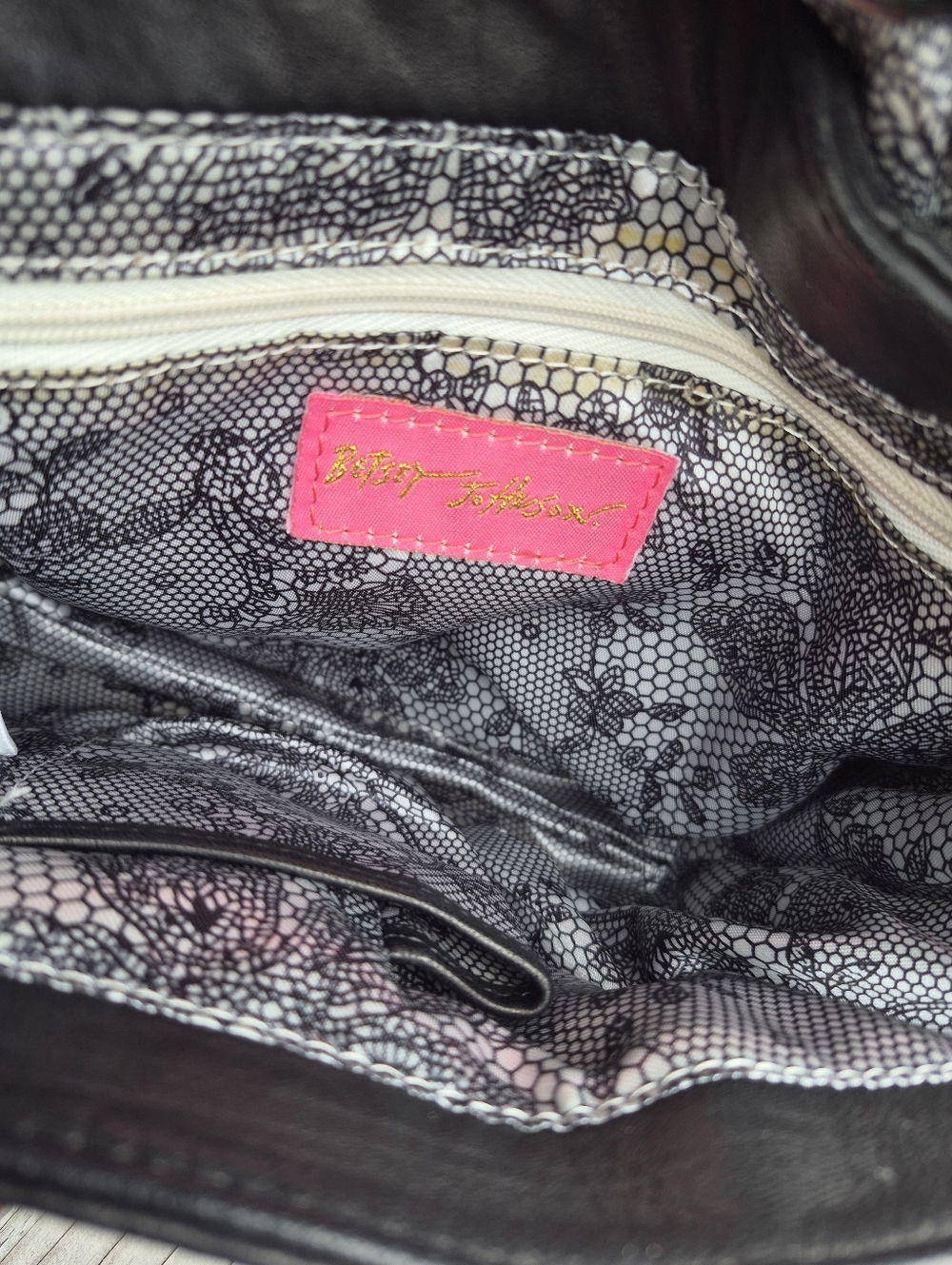 Betsey Johnson Vintage Leather Bag - Picture 14 of 16